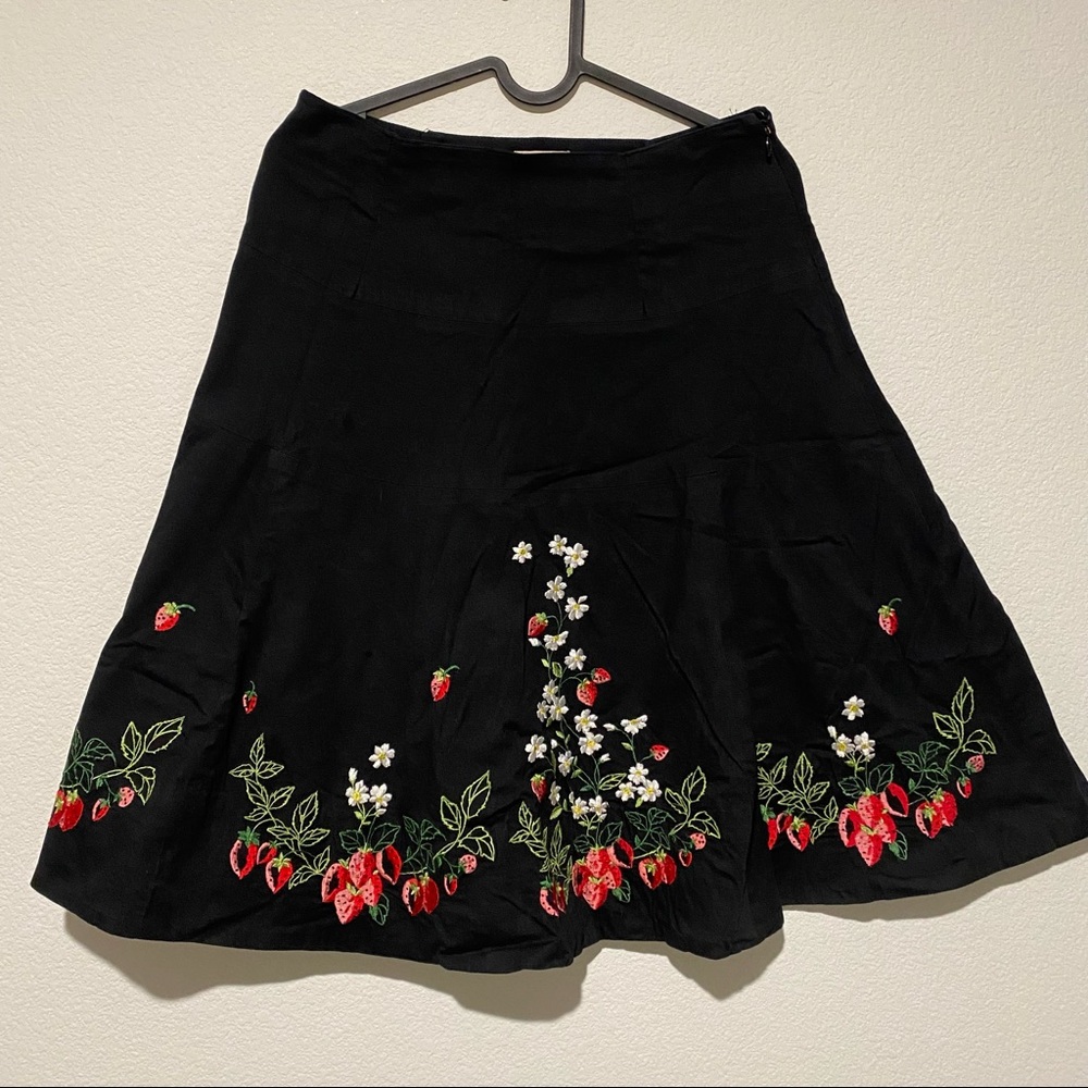 Elevenses Strawberry Skirt